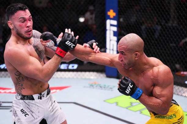 Brad Tavares vs. Gregory Rodrigues set for UFC 283 in Brazil - MMA