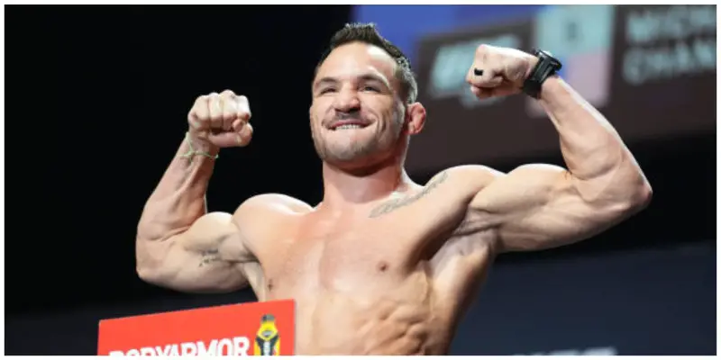Michael Chandler Calls Out Conor McGregor at WWE Raw (VIDEO)